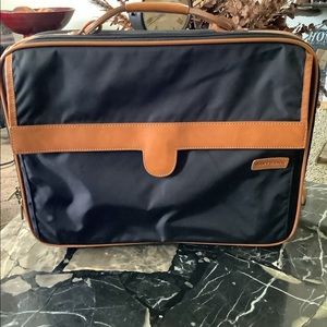 Vintage Hartmann black/tan carry on luggage 18x14
